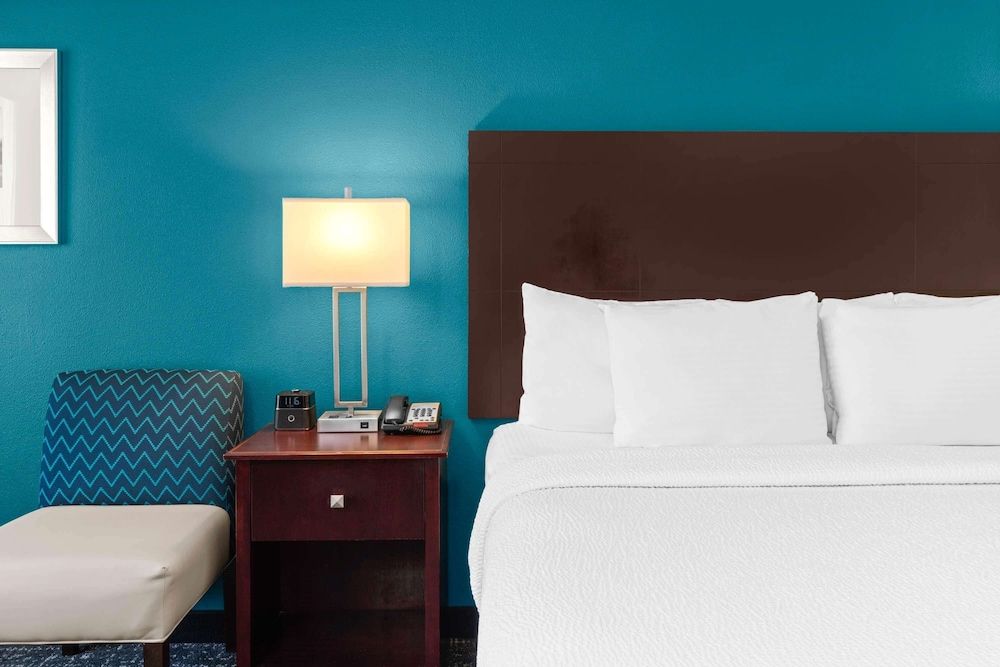 Room, 1 King Bed, Non Smoking
