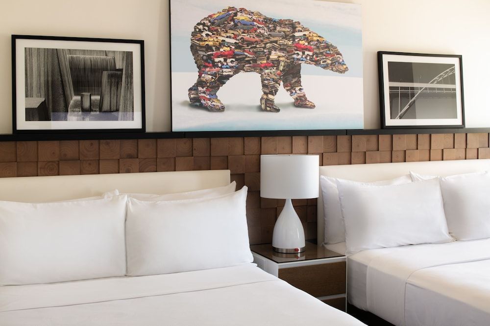 Room, 2 Queen Beds, Non Smoking (Mobility Accessible, Tub)