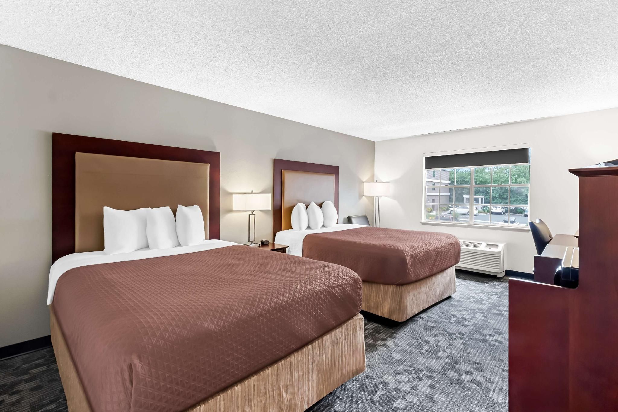 Premium Two Queen Beds