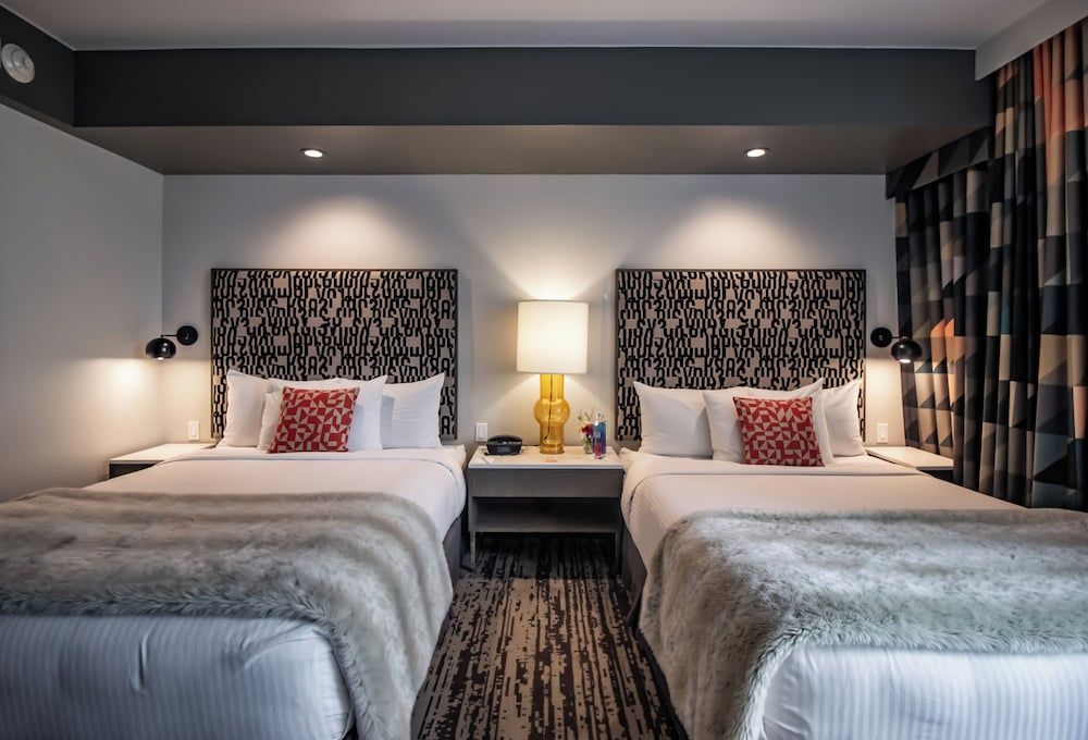 Standard Room, 2 Queen Beds, Accessible, Non Smoking