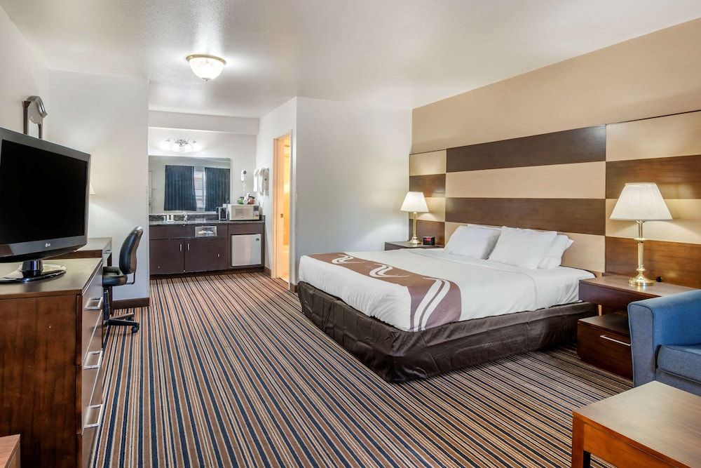 Suite, Multiple Beds, Accessible, Non Smoking