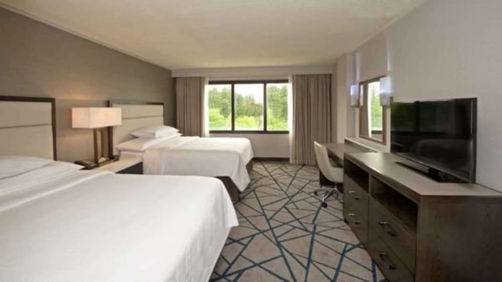 Suite, 2 Double Beds, Accessible