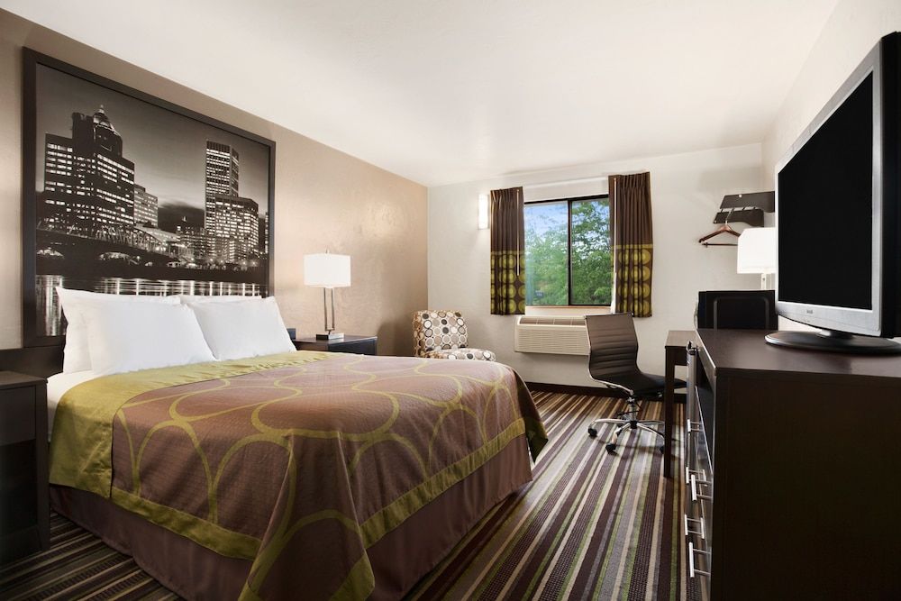 Room, 1 Queen Bed, Accessible, Non Smoking (Mobility)