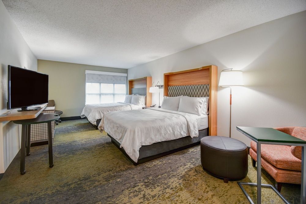 Standard Room, 2 Queen Beds, Accessible (Mobility, Roll-In Shower)