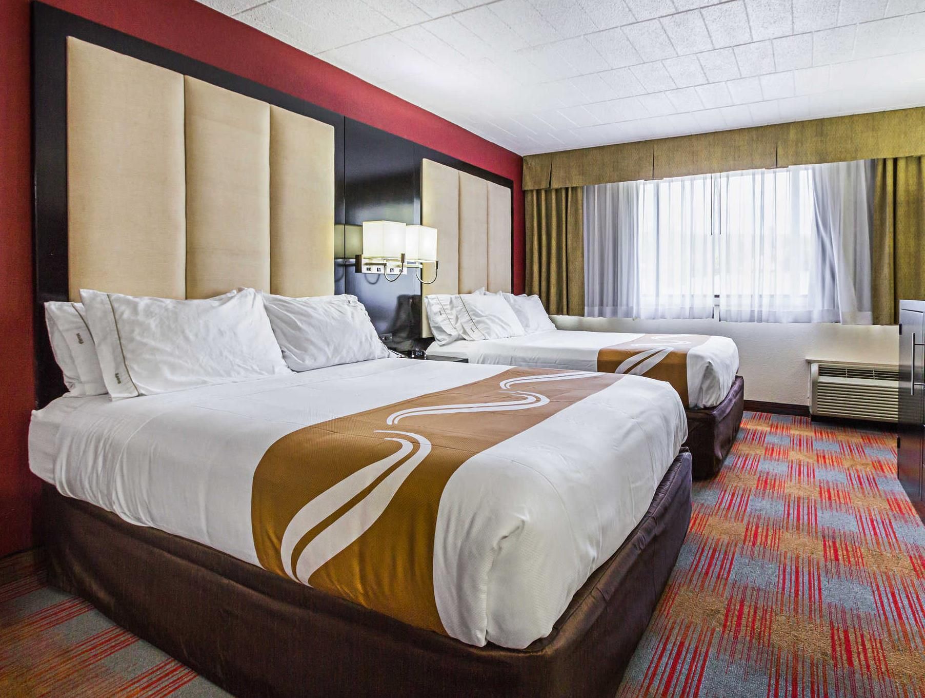 1 King Bed, Suite, Nonsmoking