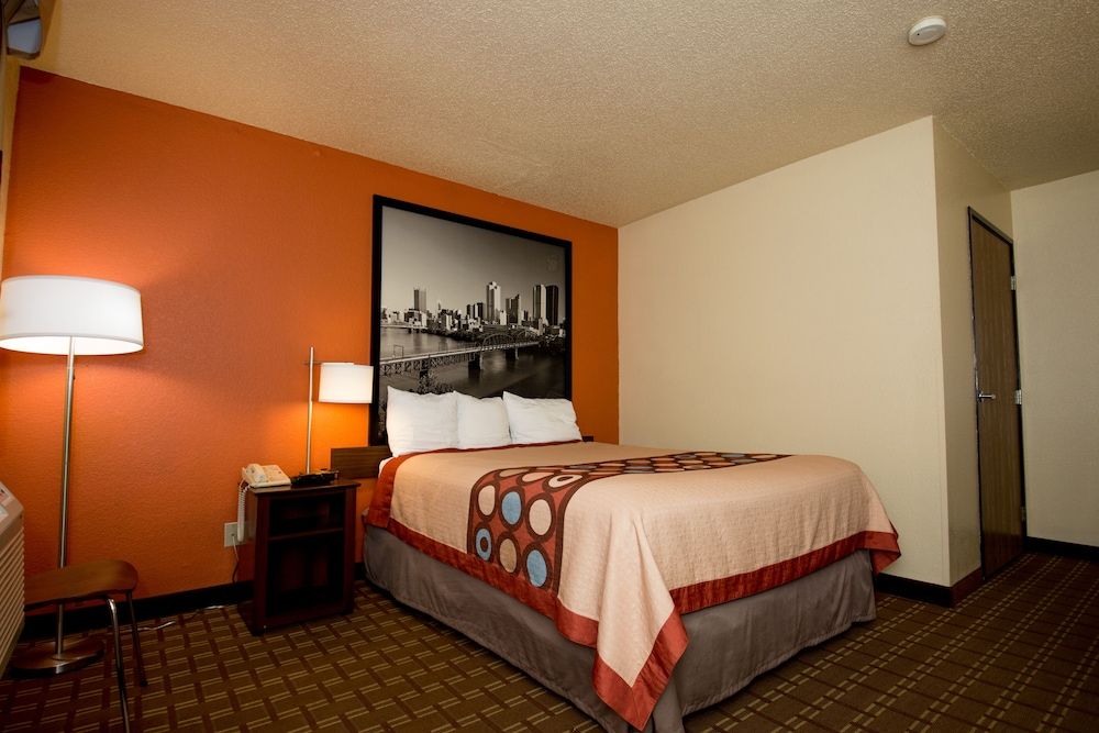 Room, 1 Queen Bed, Accessible, Non Smoking (Mobility Accessible)