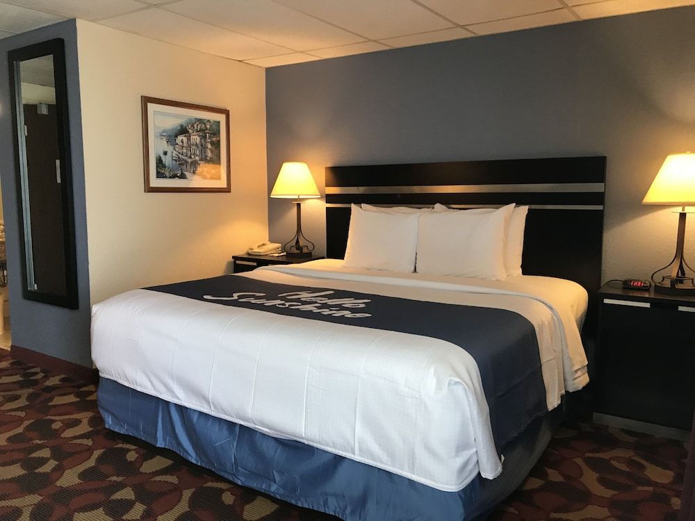 Suite, 1 King Bed, Non Smoking
