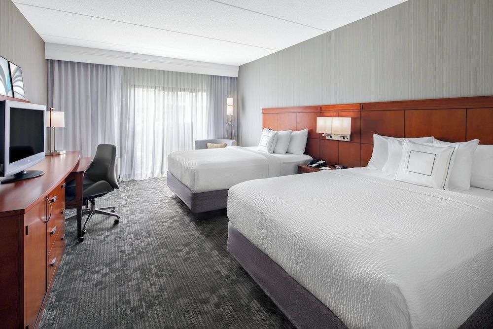 Room, 2 Queen Beds (Hearing Accessible)