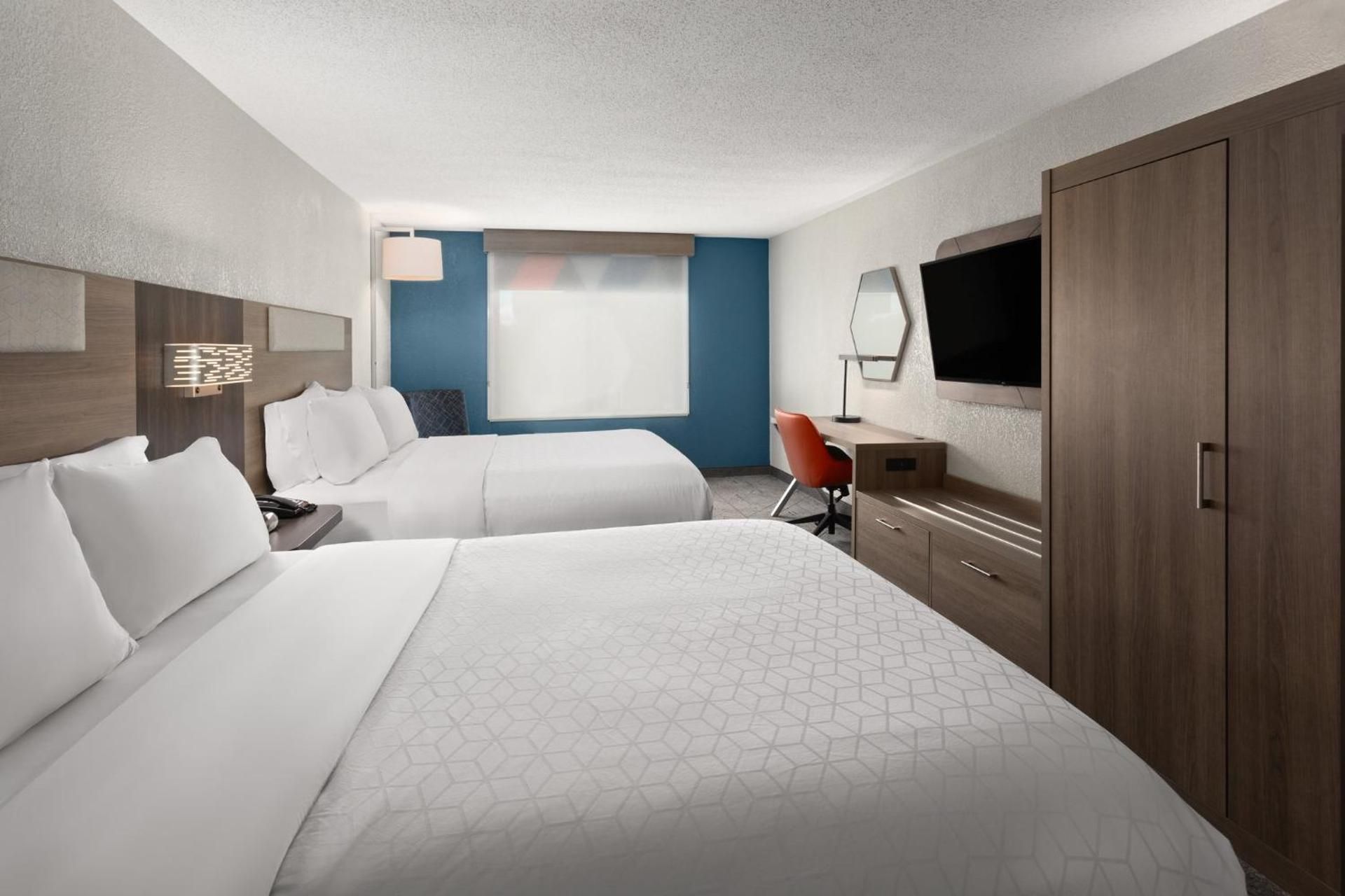 2 Queen Beds Non-Smoking
