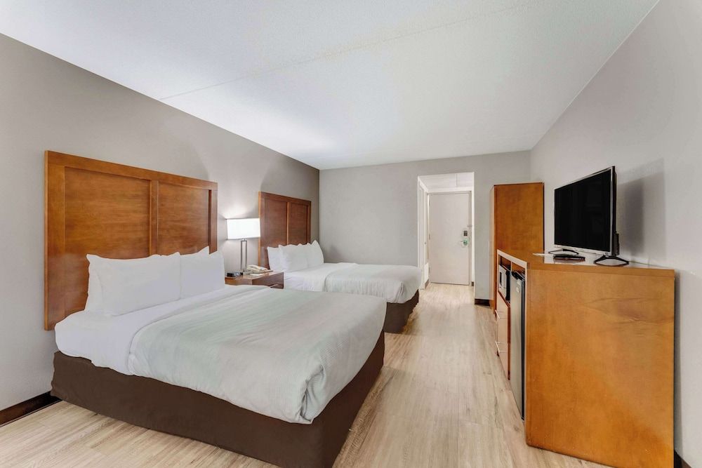 Quality Inn Standard Room, 2 Double Beds, Non Smoking