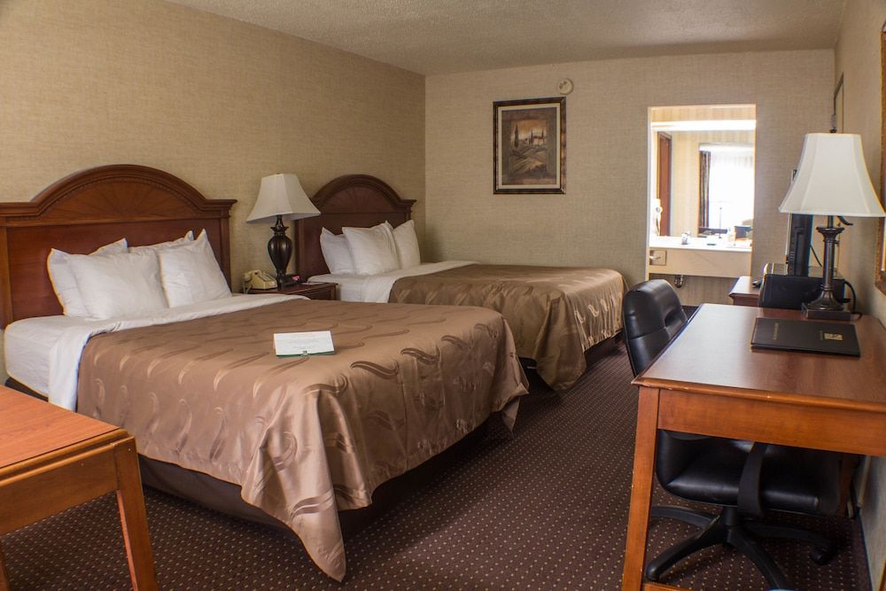 Standard Room, 2 Queen Beds, Non Smoking
