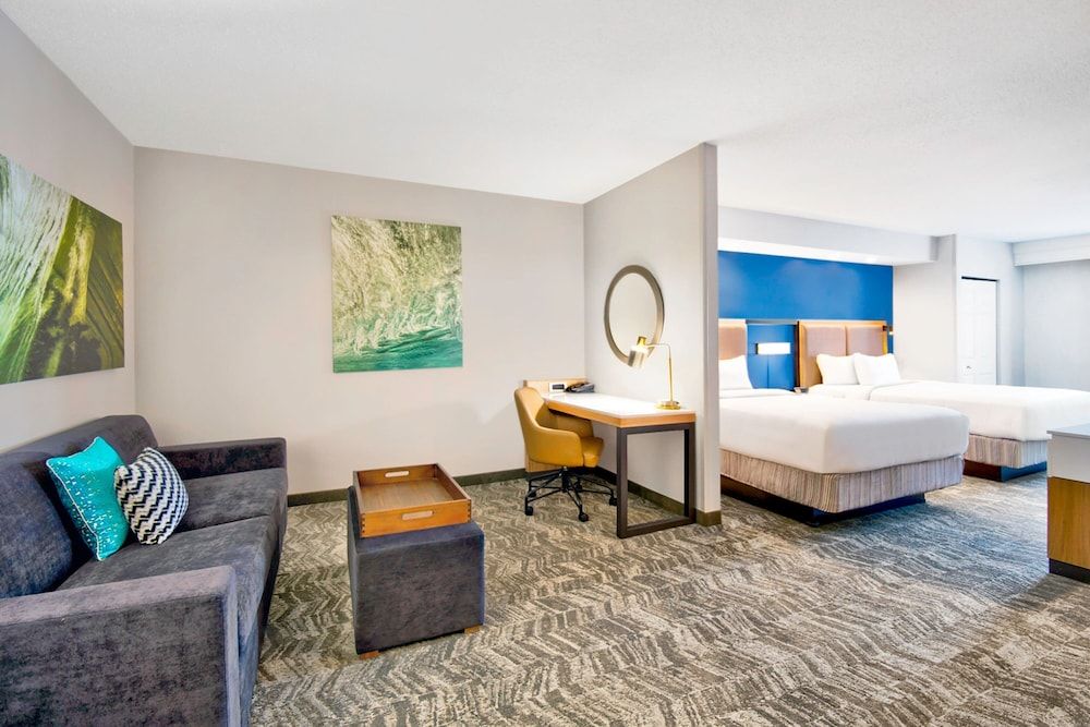 Suite, Multiple Beds, Non Smoking