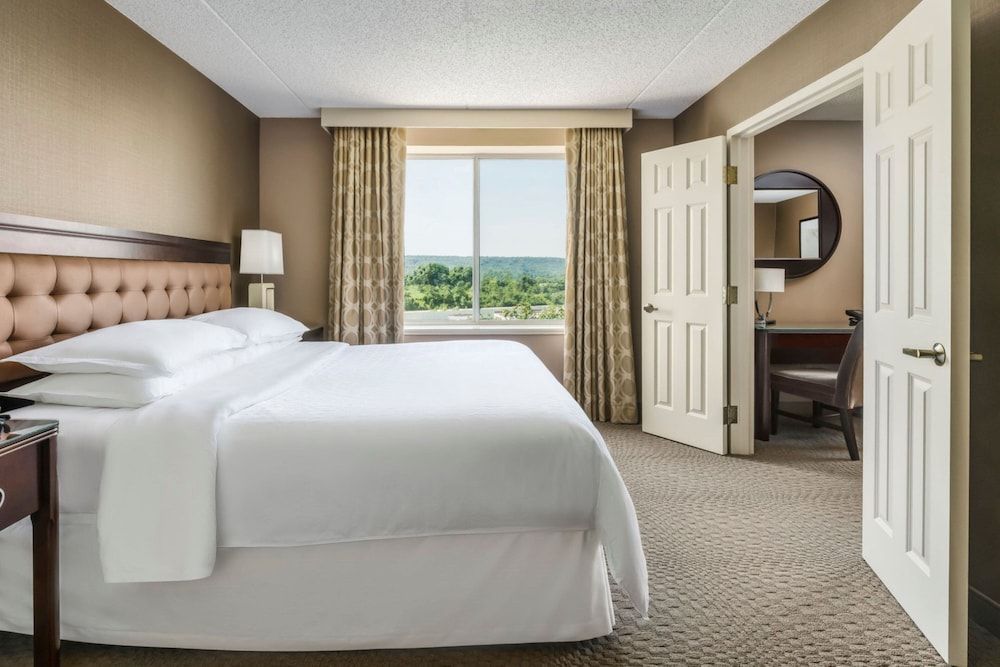 Room, 1 King Bed with Sofa bed, Corner