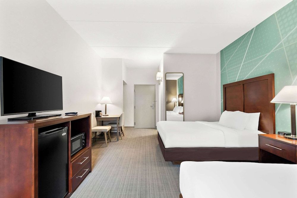 Standard Room, 2 Double Beds, Non Smoking