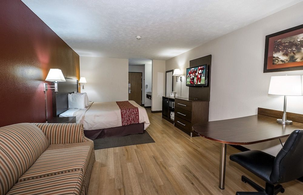 Suite, 1 King Bed, Non Smoking