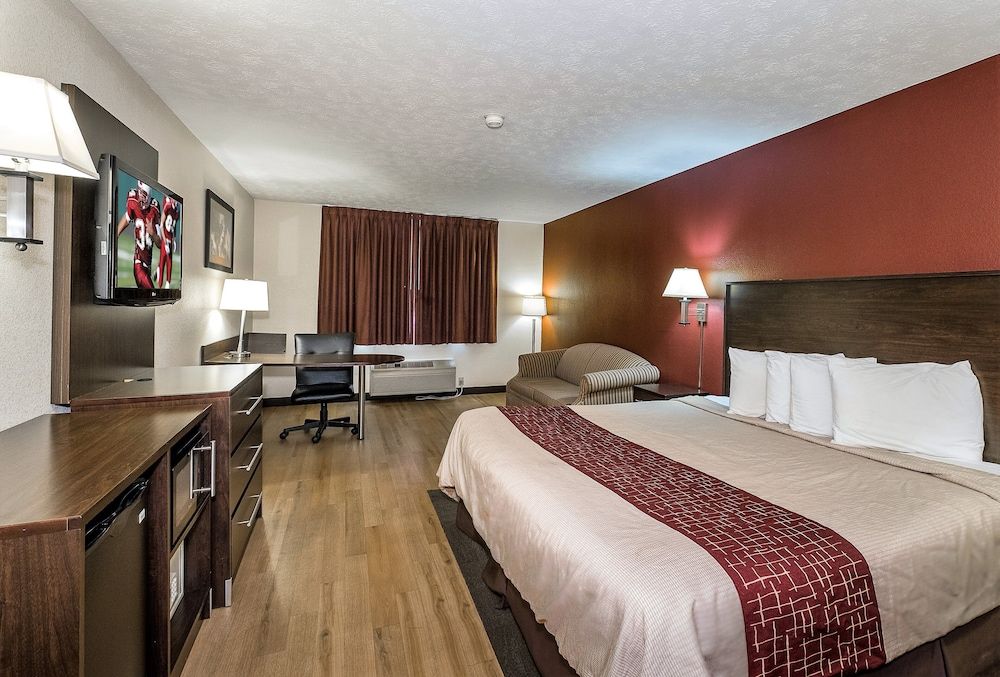 Superior Room, 1 King Bed, Smoking