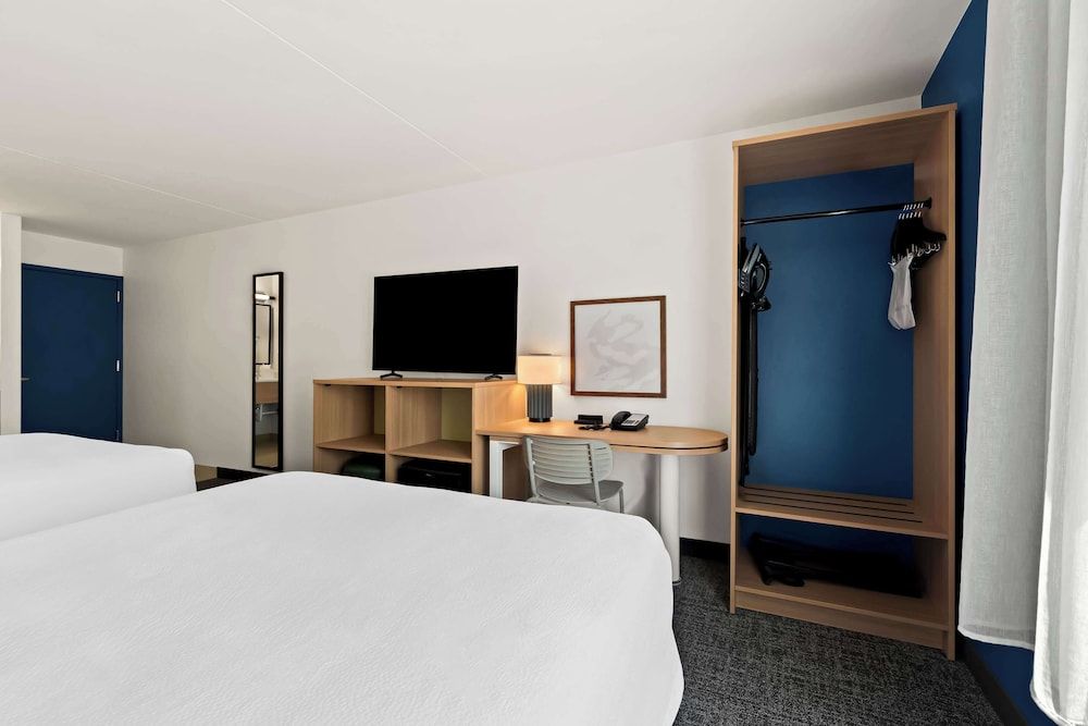 Spark by Hilton Hummelstown Hershey Room, 2 Queen Beds 7