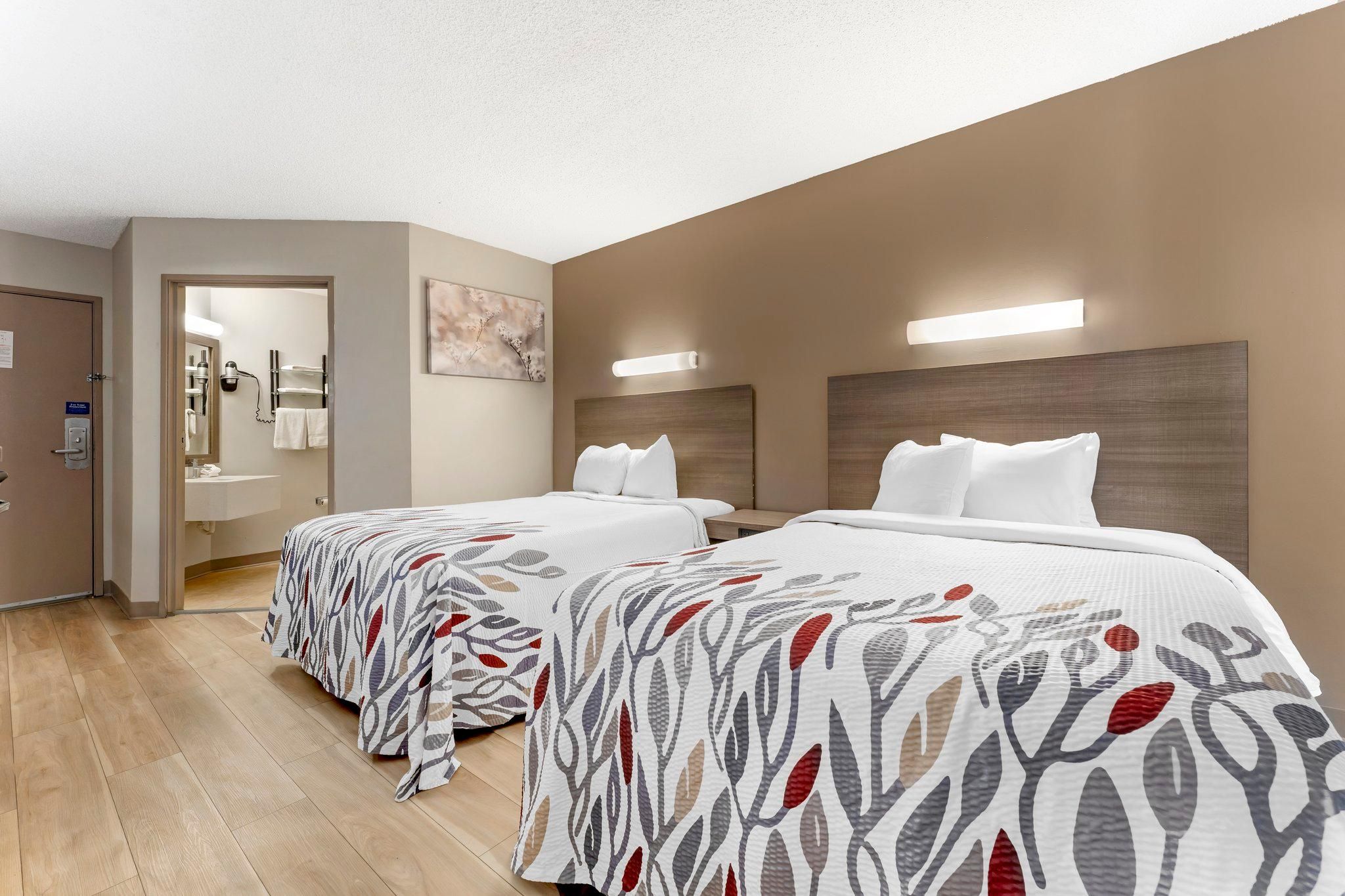 Deluxe 2 Full Beds Non-Smoking
