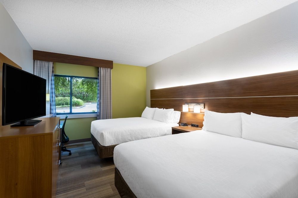 Holiday Inn Express Hotel & Suites Philadelphia – King of Prussia by IHG
