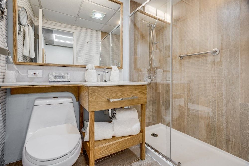 Split Rock Resort Lodge Jr. Suite Two Queen Beds 4