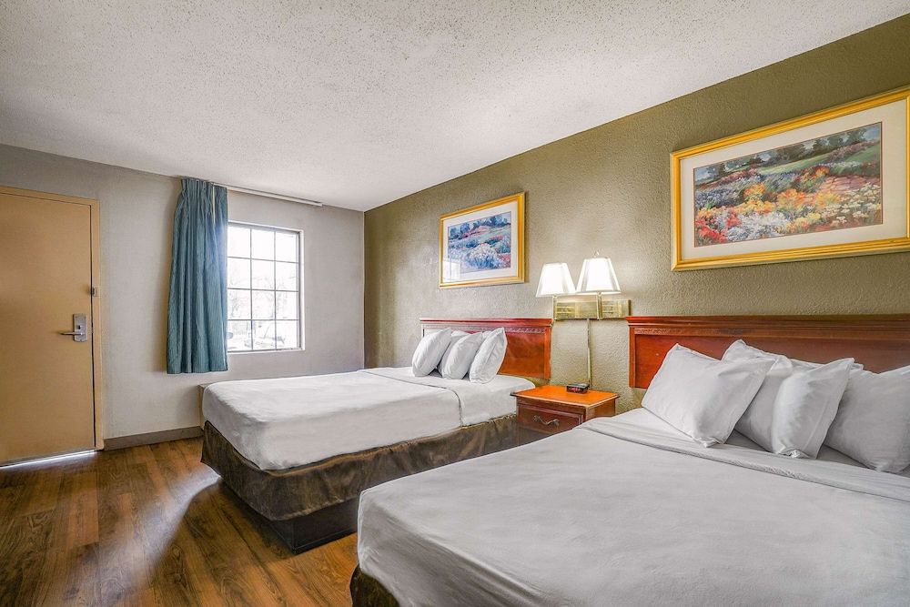 Motel 6 Lester, PA - Philadelphia Airport