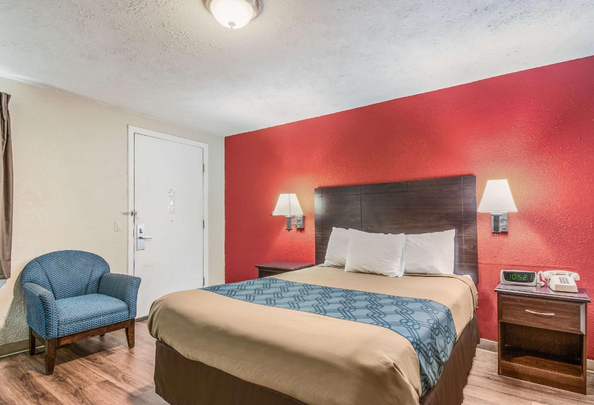 1 Queen Bed, Nonsmoking, Accessible