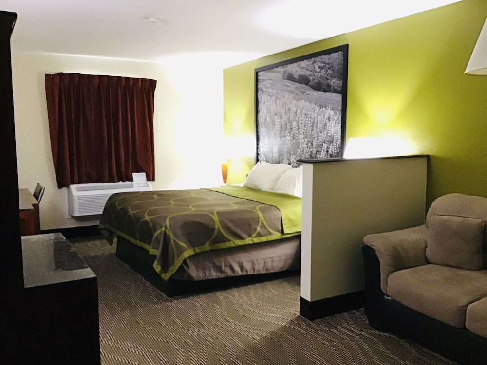 Studio Suite, 1 King Bed, Non Smoking