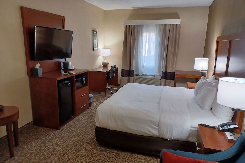 Deluxe Room, 1 King Bed, Non Smoking