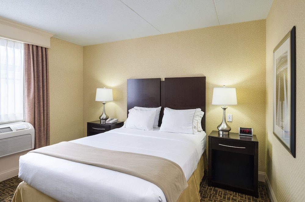 undefined Holiday Inn Express Philadelphia - Penns Landing by IHG 8