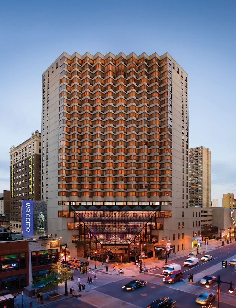undefined DoubleTree by Hilton Philadelphia Center City 2