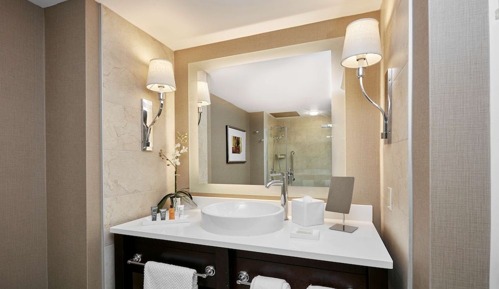 Room, 1 King Bed (Pure Wellness)