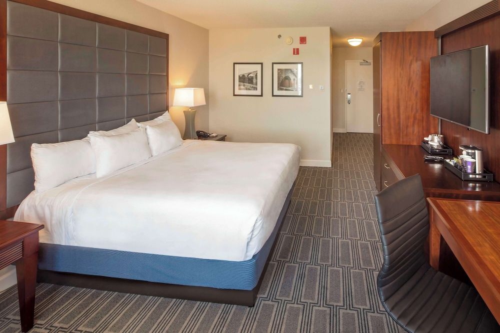 Deluxe Room, 1 King Bed