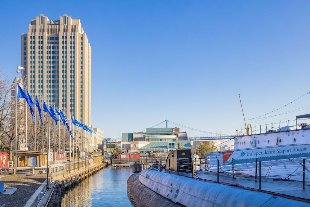 undefined Hilton Philadelphia at Penn's Landing 8