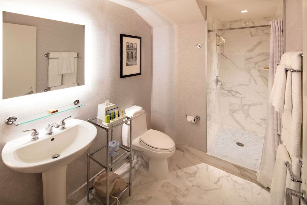 Exclusive Studio, 1 King Bed, Business Lounge Access
