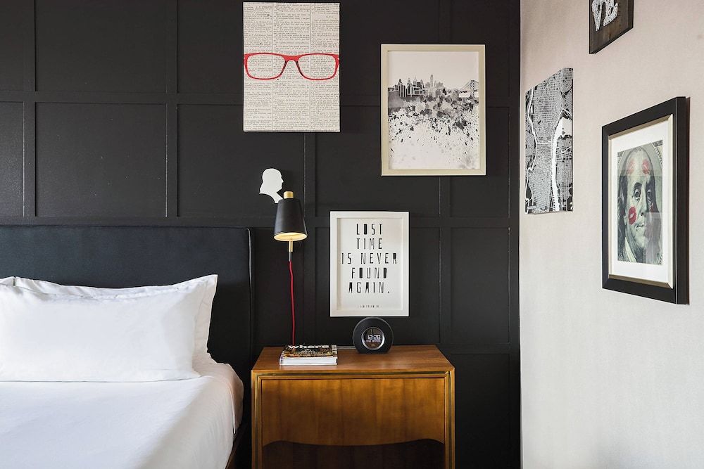 Renaissance Philadelphia Downtown Hotel Room, 1 King Bed, Non Smoking 6