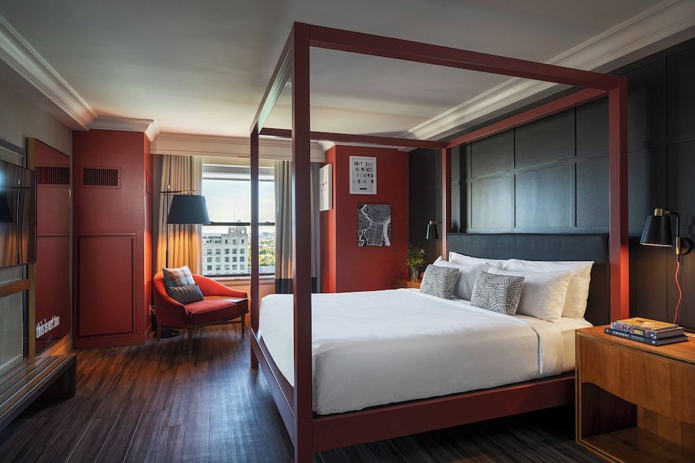 Renaissance Philadelphia Downtown Hotel Room, 1 King Bed, Non Smoking 2
