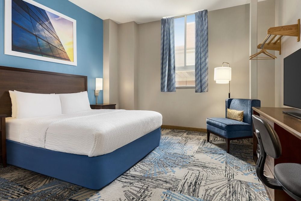 undefined Days Inn by Wyndham Philadelphia Convention Center 3