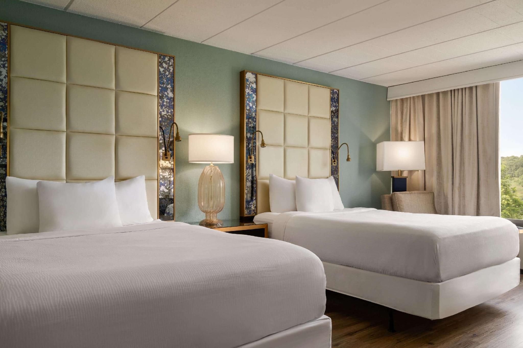 undefined Wyndham Garden Pittsburgh Airport 7