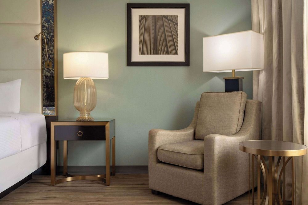 Wyndham Garden Pittsburgh Airport Room, 1 King Bed, Accessible, Non Smoking 5