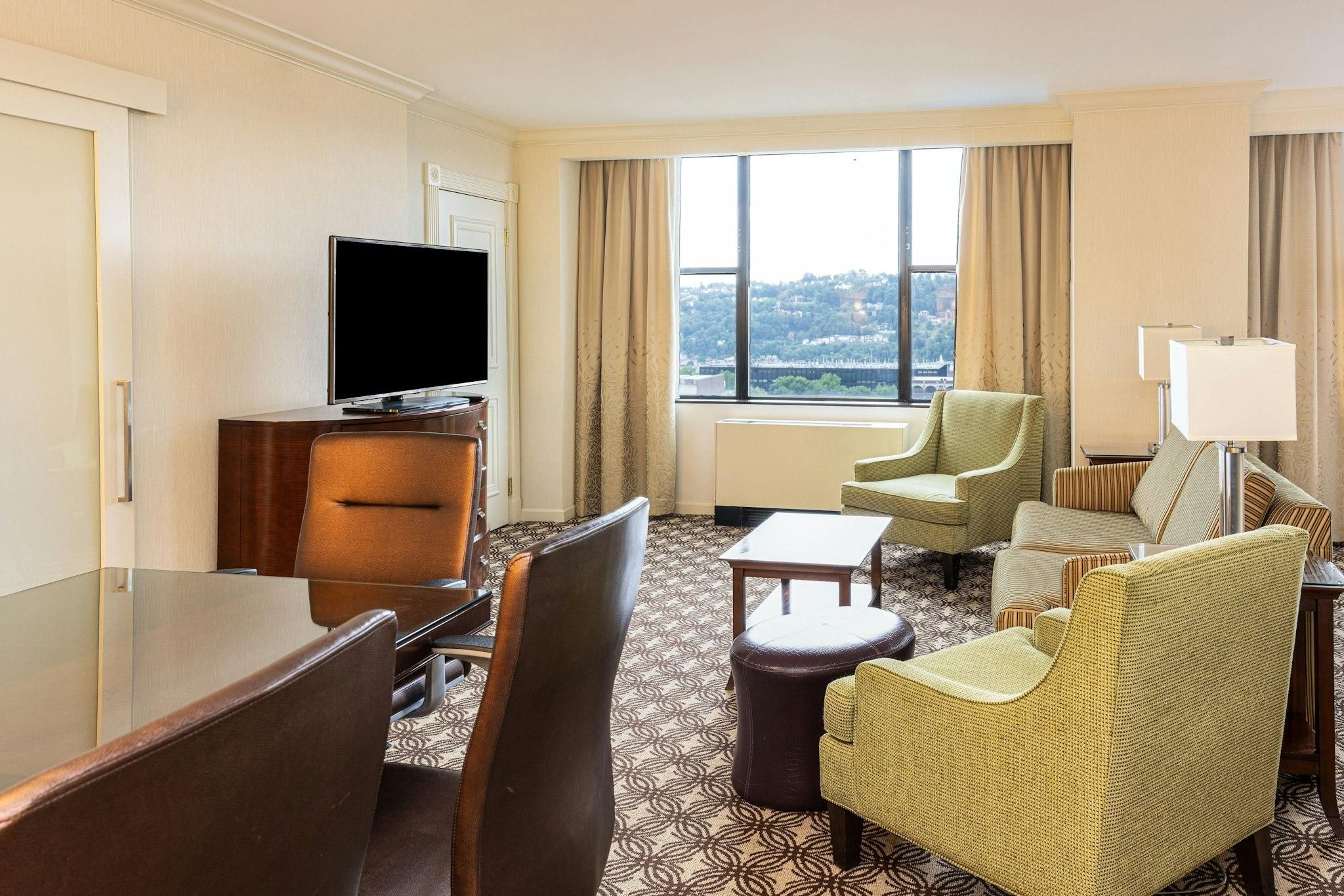 Golden Suite, Concierge lounge access, Suite, 1 King, Sofa bed