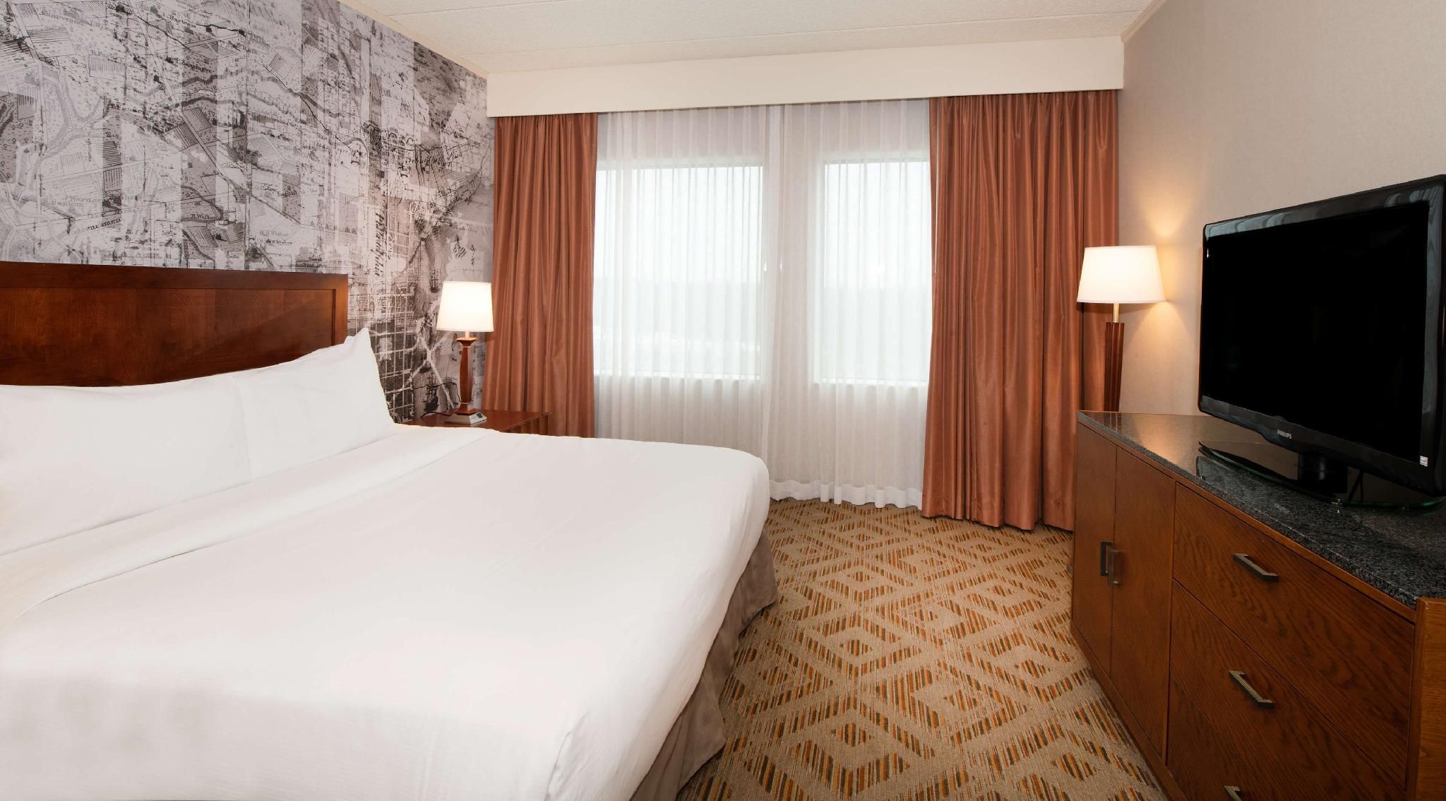 KING BED SUITE LOCATED ON THE TOP FLOOR