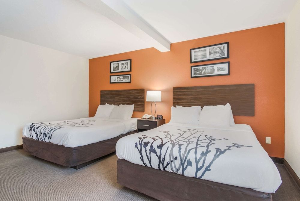 Room, 2 Queen Beds, Accessible, Non Smoking