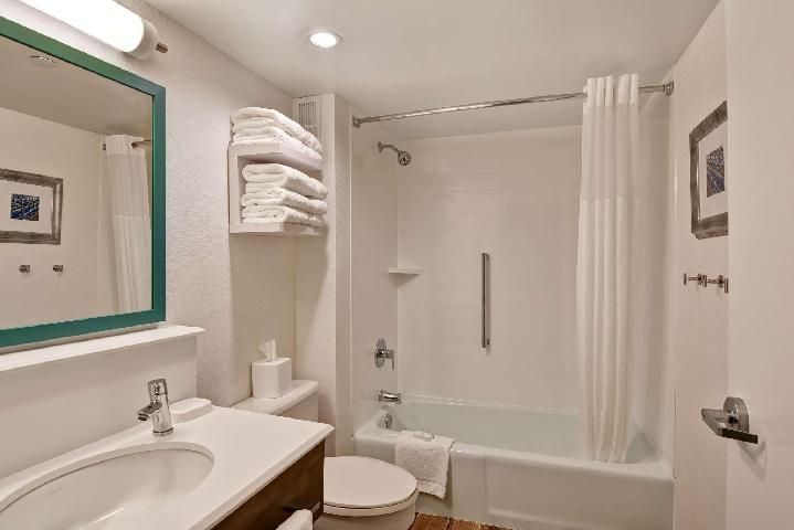 undefined Hampton Inn State College 9