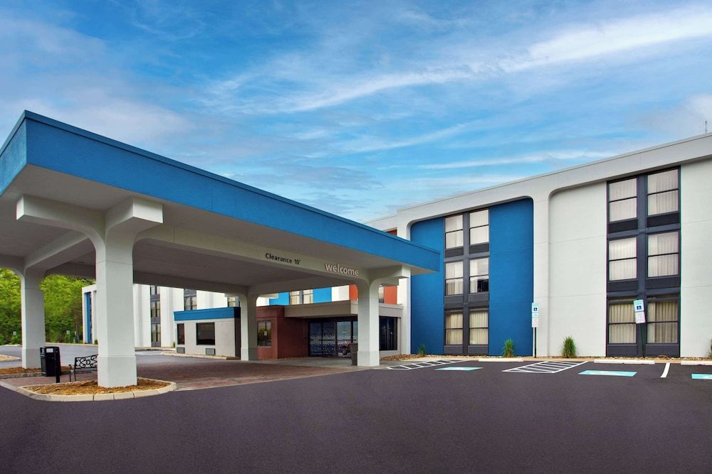 undefined Hampton Inn State College 2