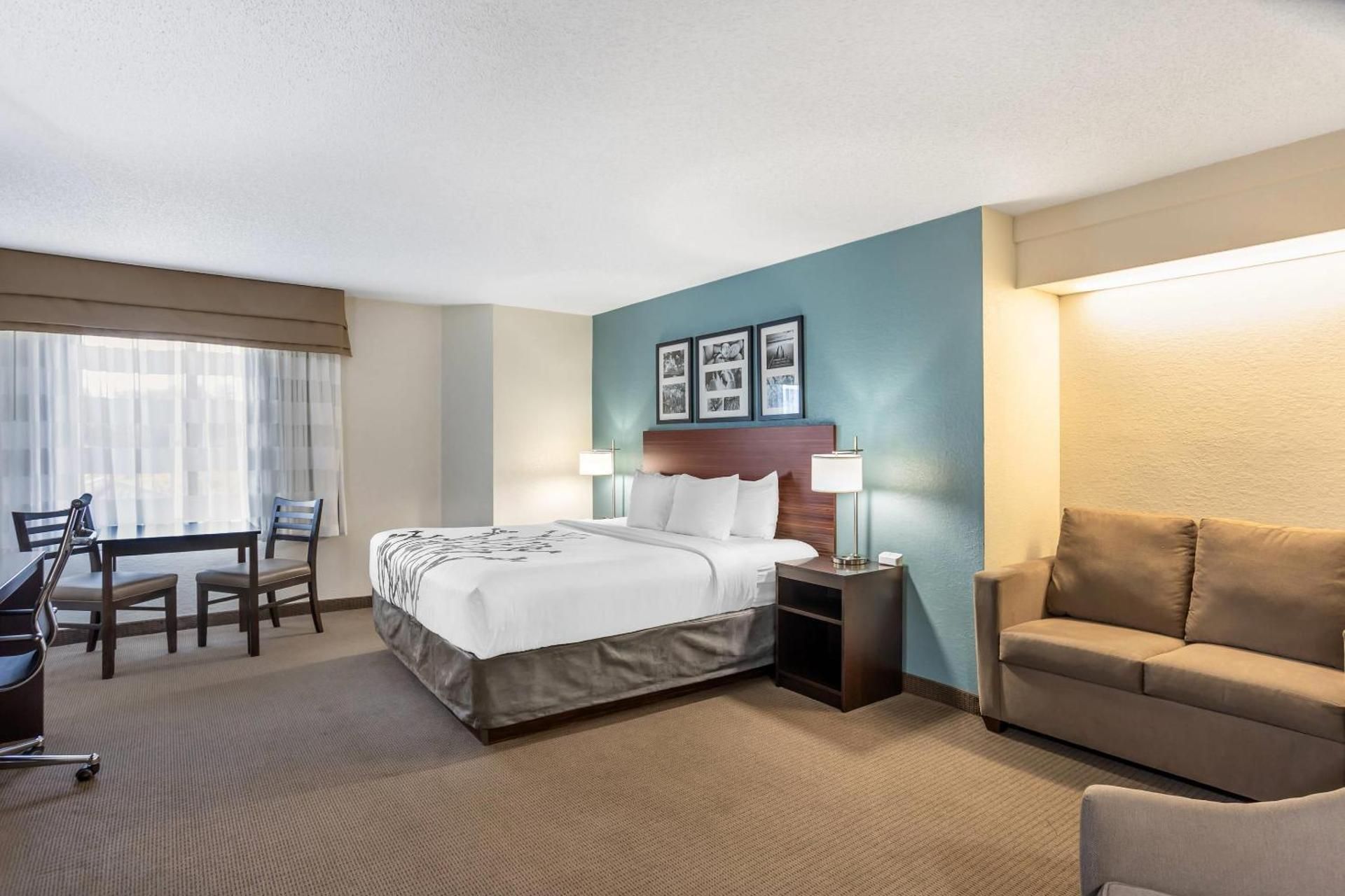 Superior King Room - Non-Smoking