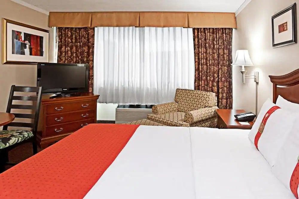 Room, 1 King Bed, Non Smoking