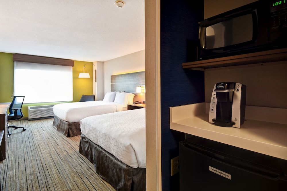Standard Room, 2 Queen Beds, Accessible (Communication, Accessible Tub)