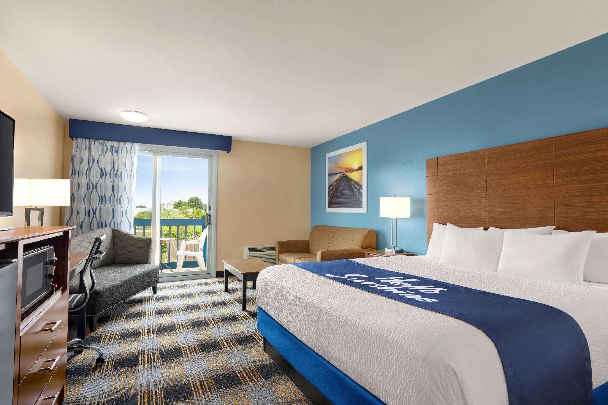 1 King Bed, Deluxe Room, Non-Smoking