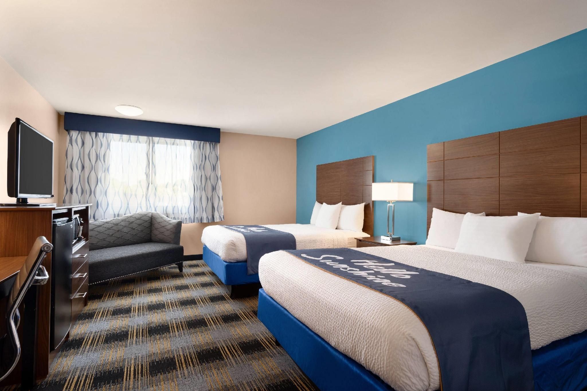 2 Queen Beds, Pet-Friendly, Non-Smoking