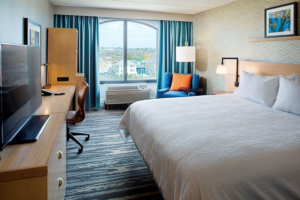 Room, 1 King Bed, Accessible, Non Smoking (hearing accessible)